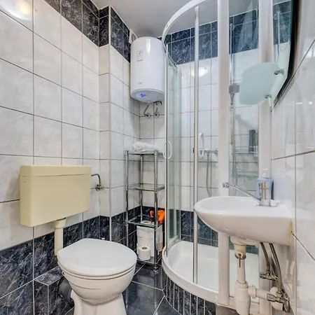 Spacious Rustic 2Br With Terrace & Parking * Сплит